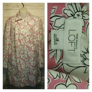 Ann Taylor Light Coat size 12 by Loft in Pink & White Flowered Pattern